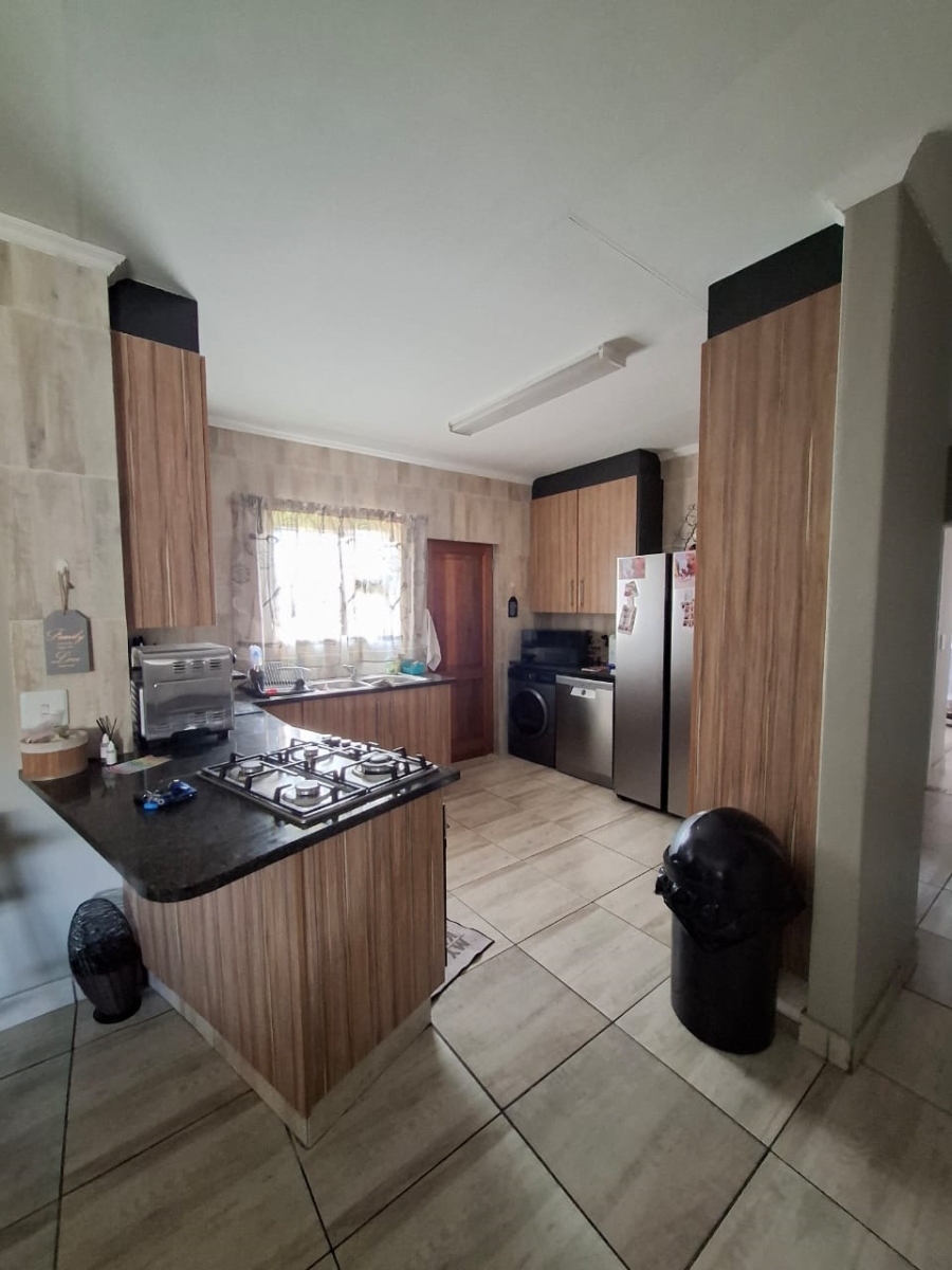 3 Bedroom Property for Sale in Sunair Park Gauteng