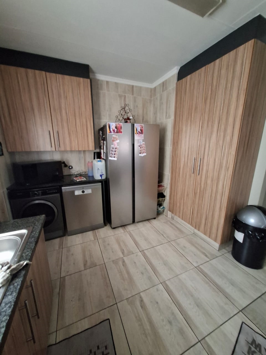 3 Bedroom Property for Sale in Sunair Park Gauteng