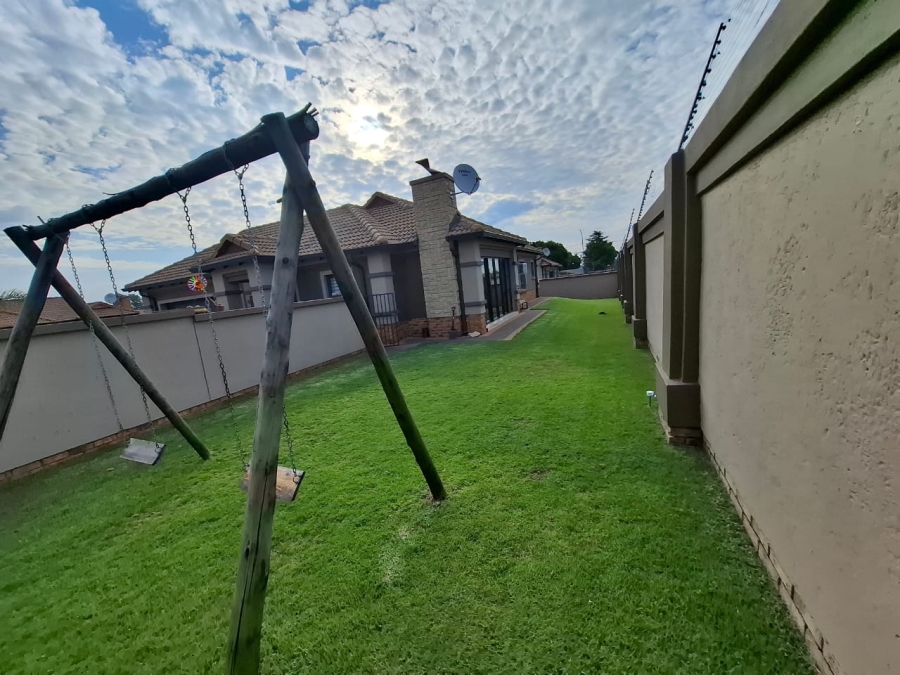 3 Bedroom Property for Sale in Sunair Park Gauteng