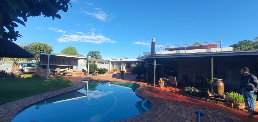 3 Bedroom Property for Sale in Rensburg Gauteng
