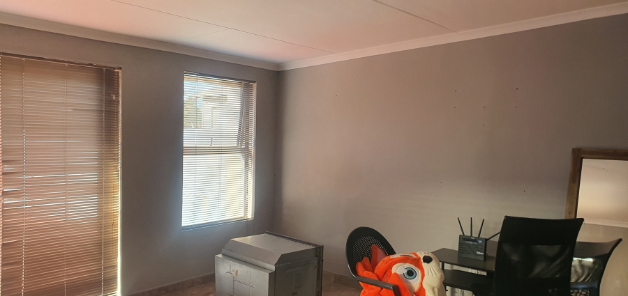3 Bedroom Property for Sale in Rensburg Gauteng
