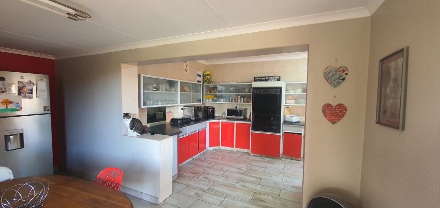 3 Bedroom Property for Sale in Rensburg Gauteng