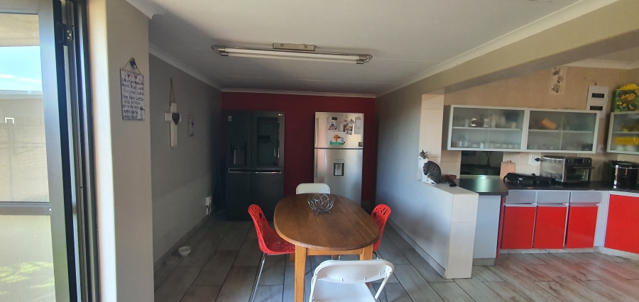 3 Bedroom Property for Sale in Rensburg Gauteng