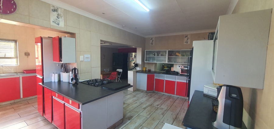 3 Bedroom Property for Sale in Rensburg Gauteng