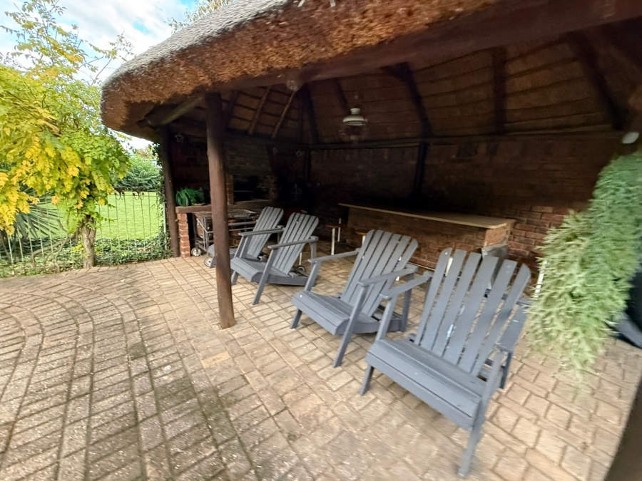 4 Bedroom Property for Sale in Three Rivers East Gauteng