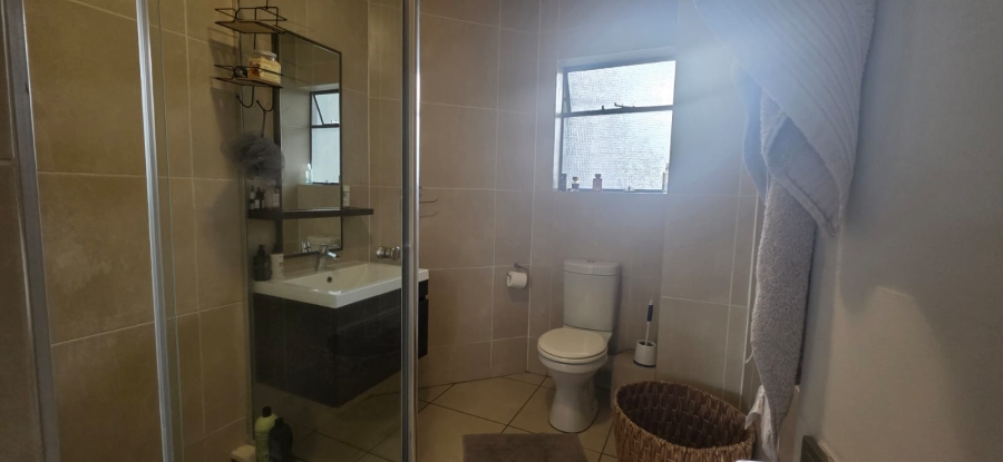 2 Bedroom Property for Sale in Olivedale Gauteng