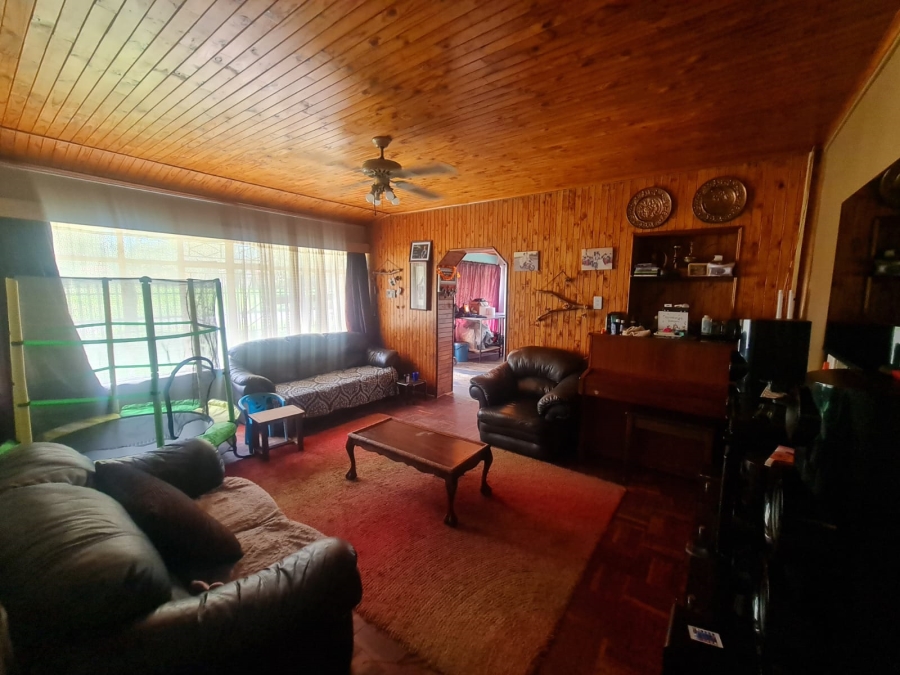 4 Bedroom Property for Sale in Vanderbijlpark CW 5 Gauteng