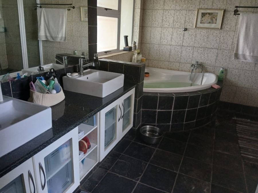 4 Bedroom Property for Sale in Primrose Hill Gauteng