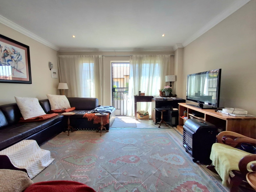 2 Bedroom Property for Sale in Greenstone Hill Gauteng