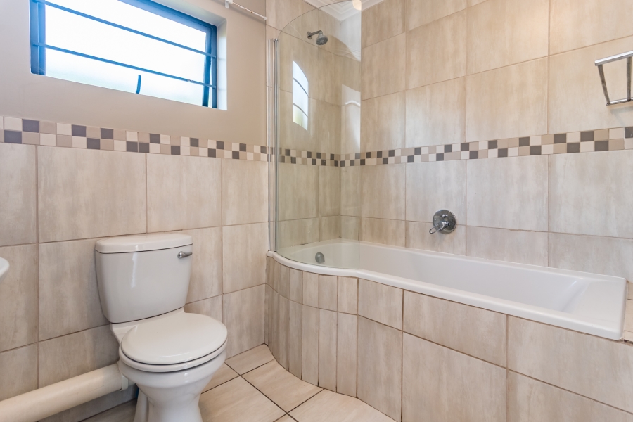 3 Bedroom Property for Sale in Amberfield Gauteng
