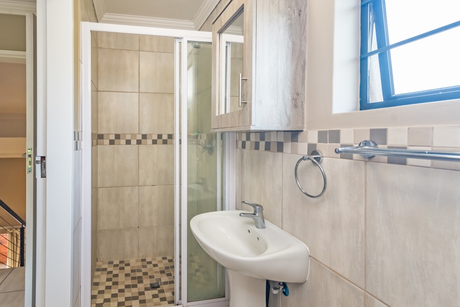 3 Bedroom Property for Sale in Amberfield Gauteng