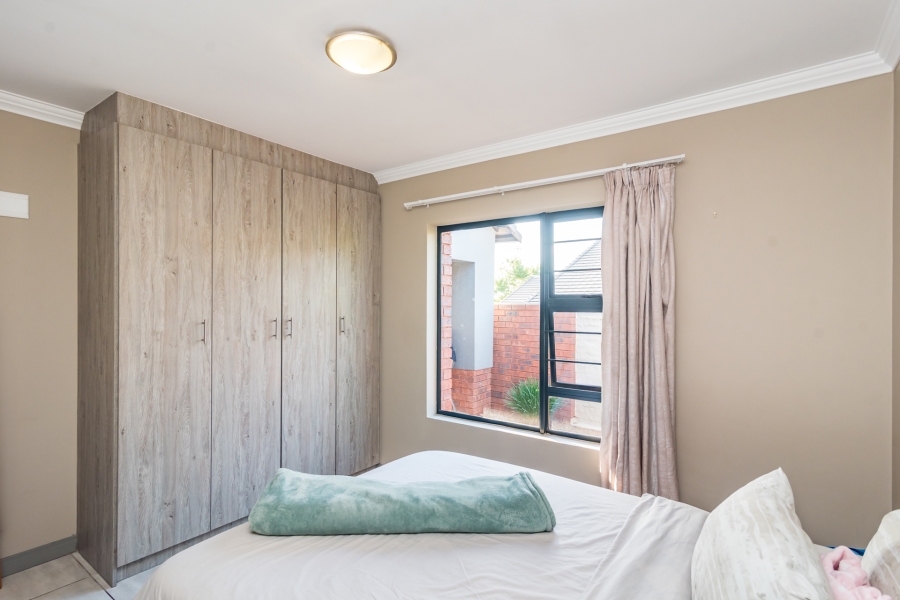 3 Bedroom Property for Sale in Amberfield Gauteng