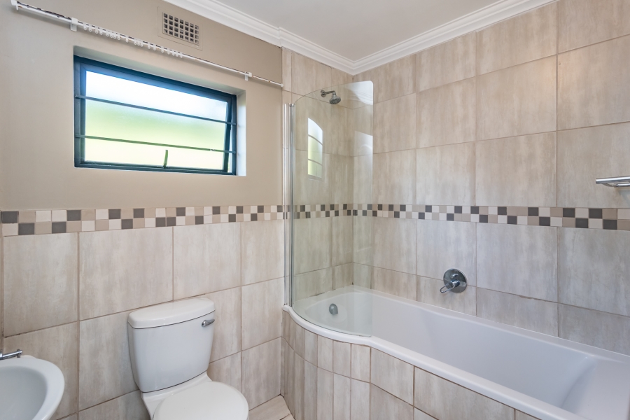 3 Bedroom Property for Sale in Amberfield Gauteng