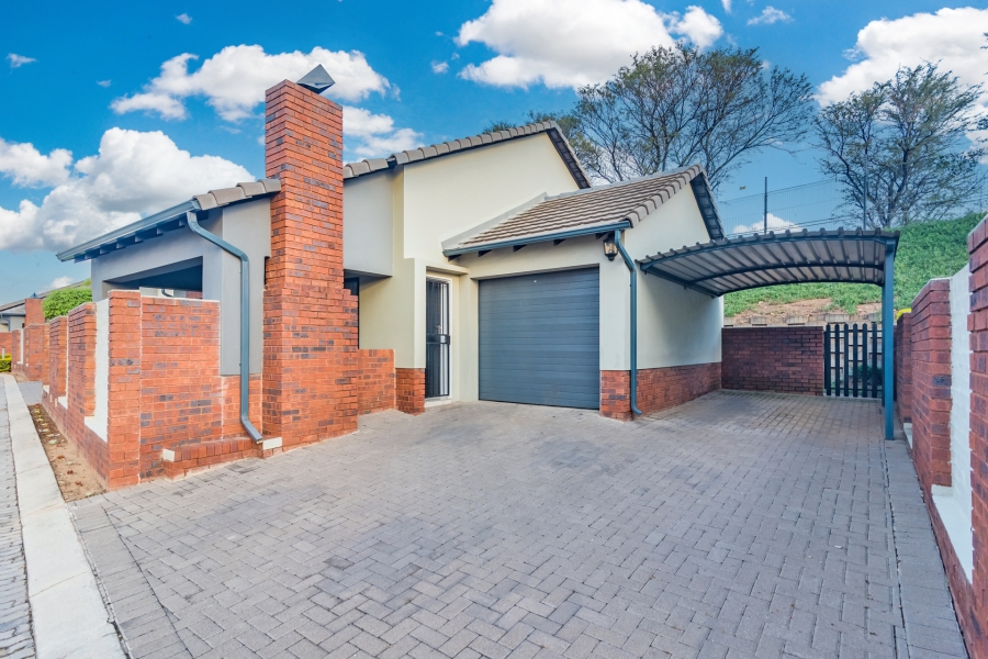 3 Bedroom Property for Sale in Amberfield Gauteng