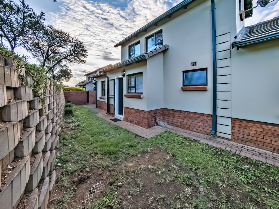 3 Bedroom Property for Sale in Amberfield Gauteng