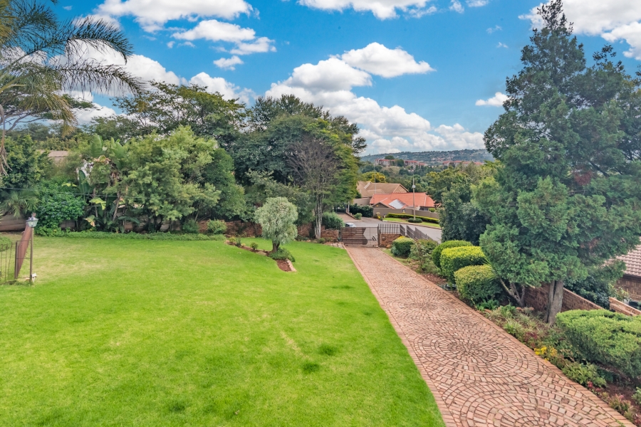 To Let 4 Bedroom Property for Rent in Wilro Park Gauteng