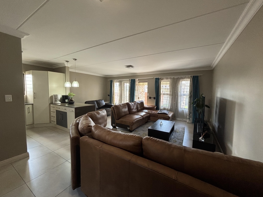 3 Bedroom Property for Sale in Kyalami Hills Gauteng