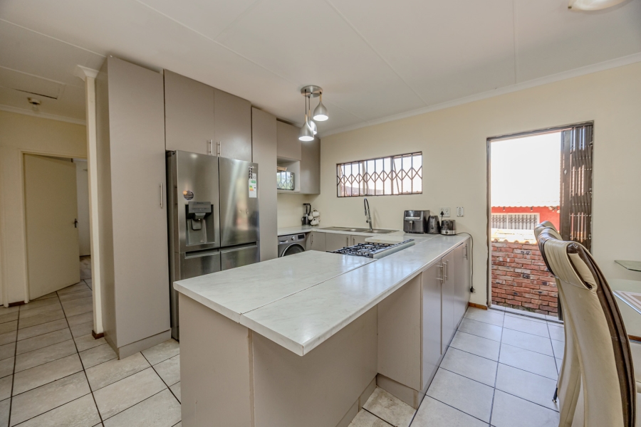 3 Bedroom Property for Sale in Reefhaven Gauteng