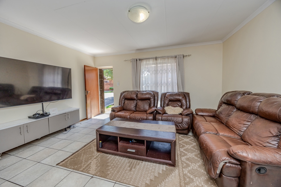 3 Bedroom Property for Sale in Reefhaven Gauteng