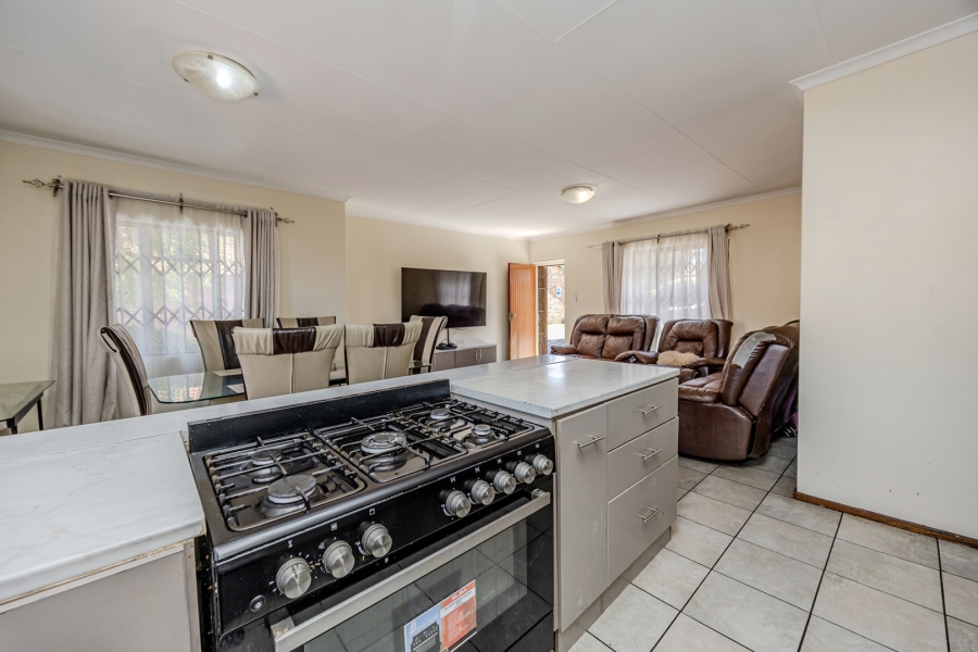 3 Bedroom Property for Sale in Reefhaven Gauteng