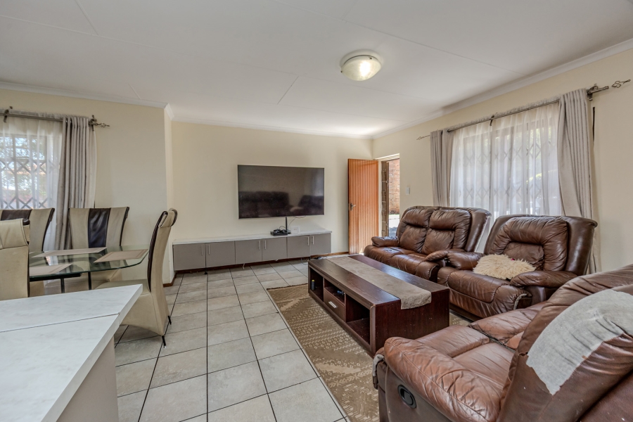 3 Bedroom Property for Sale in Reefhaven Gauteng