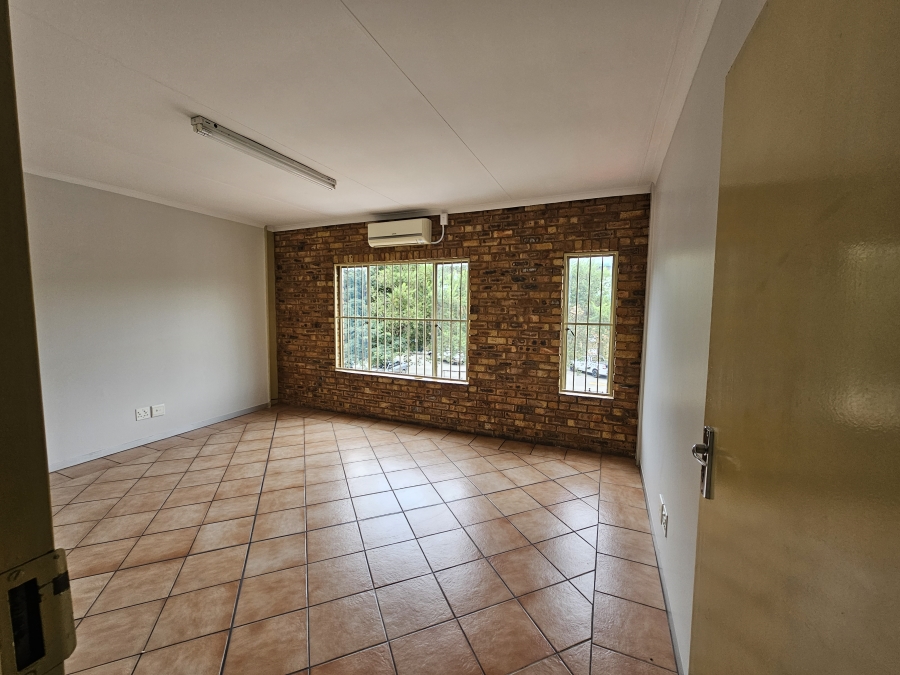 To Let Commercial Property for Rent in Hennops Park Industrial Gauteng
