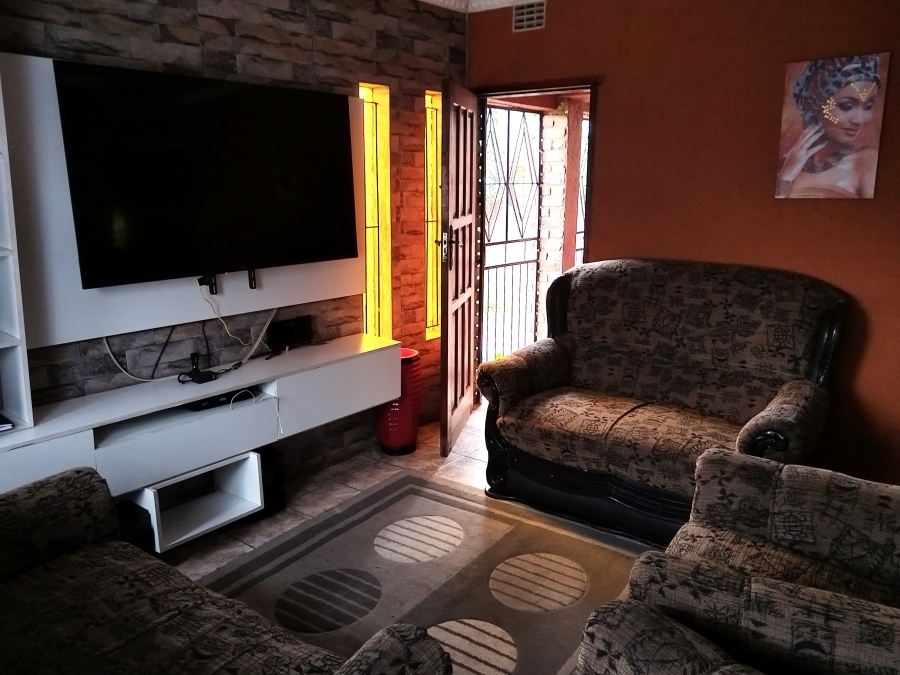 3 Bedroom Property for Sale in Sebokeng Zone 13 Gauteng