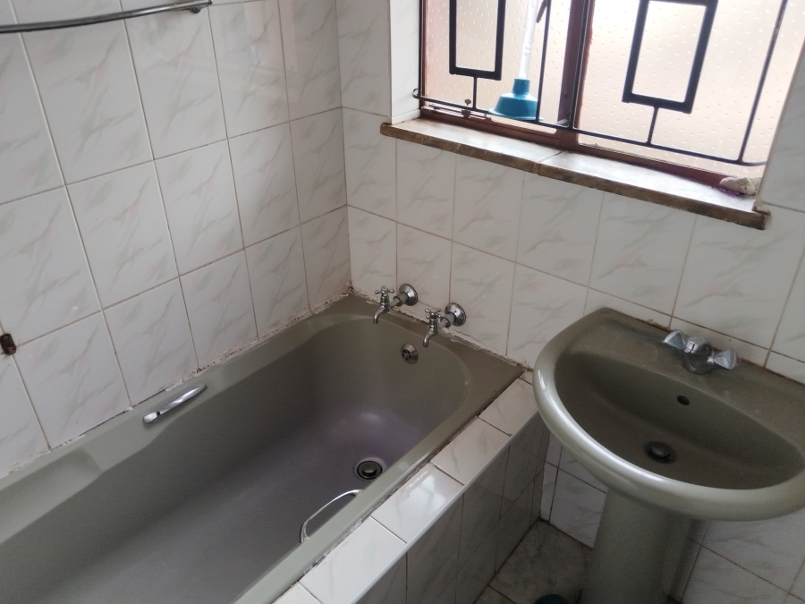 3 Bedroom Property for Sale in Sebokeng Zone 13 Gauteng