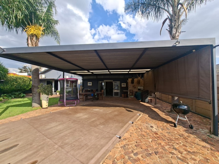 4 Bedroom Property for Sale in Vanderbijlpark SE 1 Gauteng