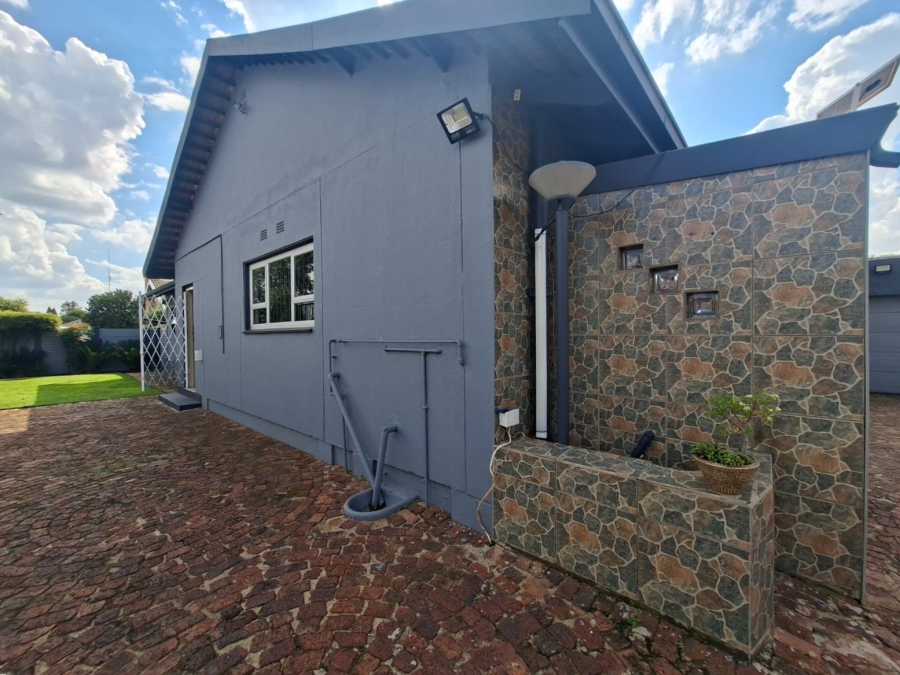 4 Bedroom Property for Sale in Vanderbijlpark SE 1 Gauteng