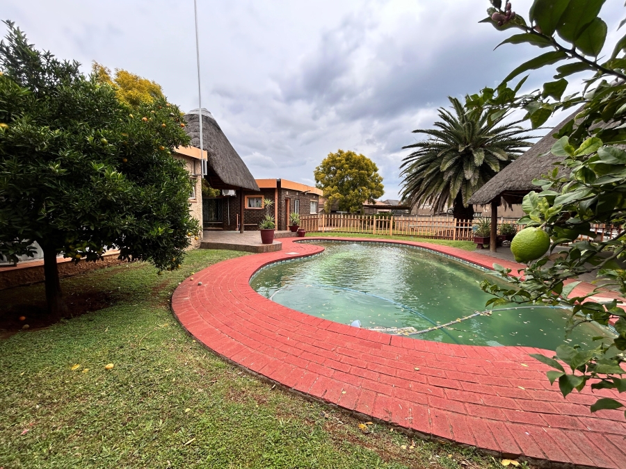 3 Bedroom Property for Sale in Vanderbijlpark SE 2 Gauteng