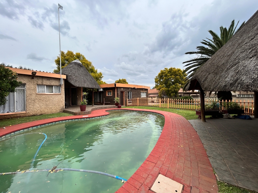3 Bedroom Property for Sale in Vanderbijlpark SE 2 Gauteng