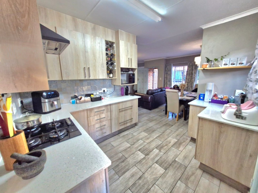 2 Bedroom Property for Sale in Montana Park Gauteng