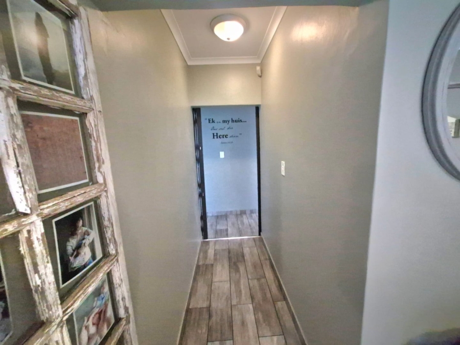 2 Bedroom Property for Sale in Montana Park Gauteng