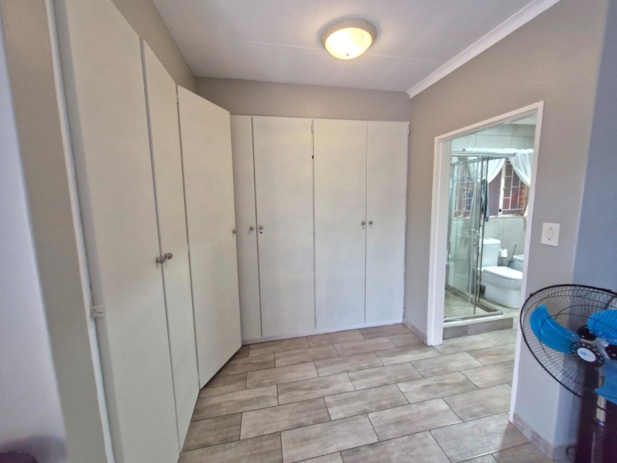2 Bedroom Property for Sale in Montana Park Gauteng