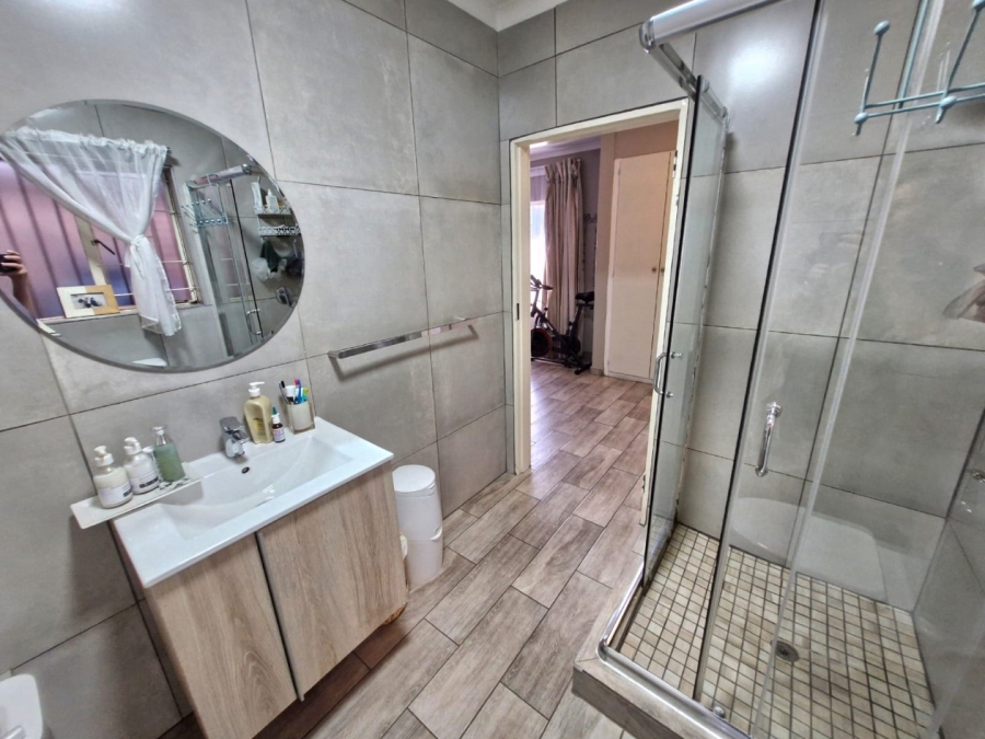 2 Bedroom Property for Sale in Montana Park Gauteng