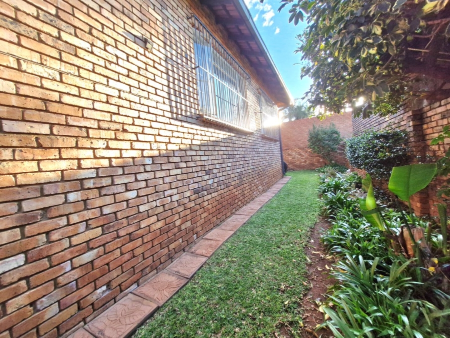 2 Bedroom Property for Sale in Montana Park Gauteng