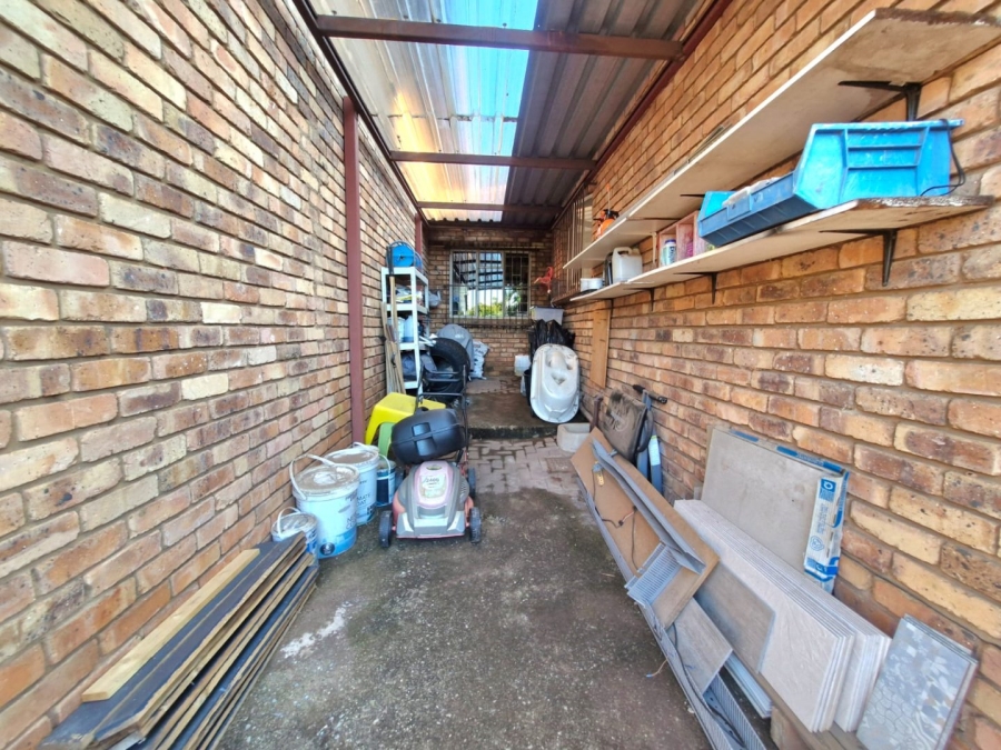 2 Bedroom Property for Sale in Montana Park Gauteng