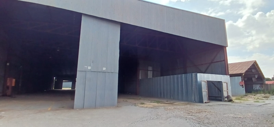 To Let Commercial Property for Rent in Vanderbijlpark NW Gauteng