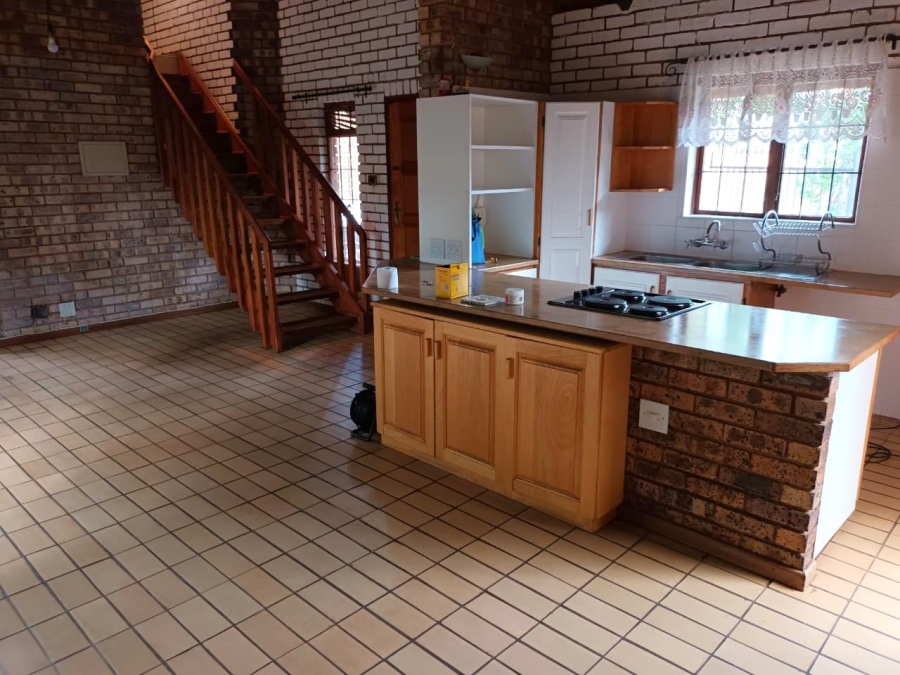 To Let 3 Bedroom Property for Rent in Die Hoewes Gauteng
