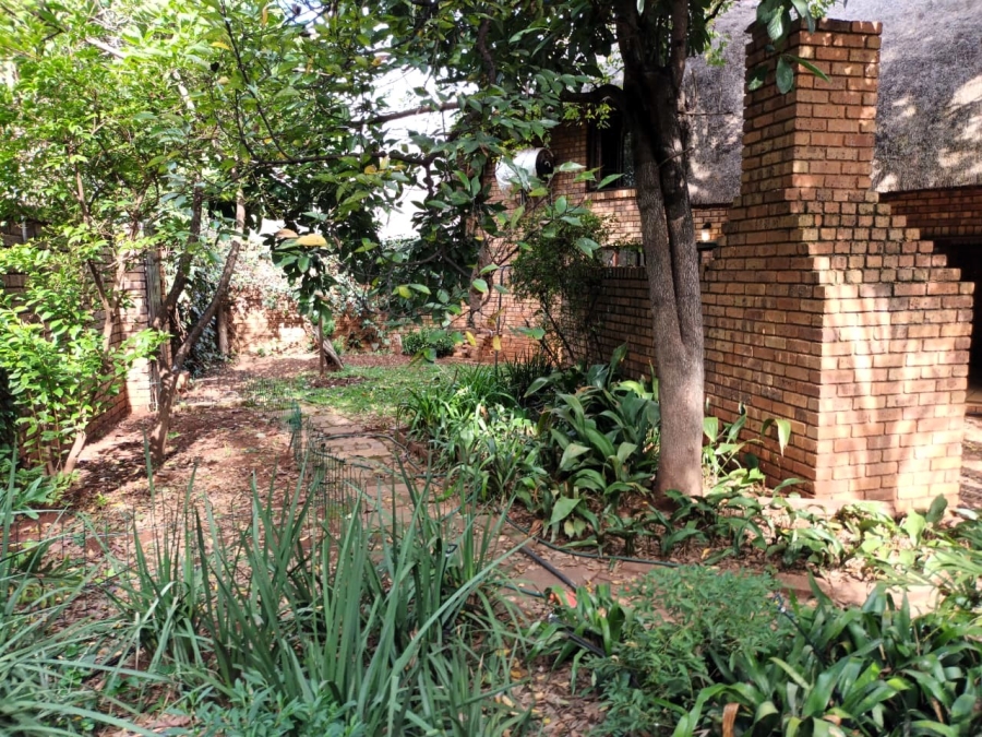 To Let 3 Bedroom Property for Rent in Die Hoewes Gauteng