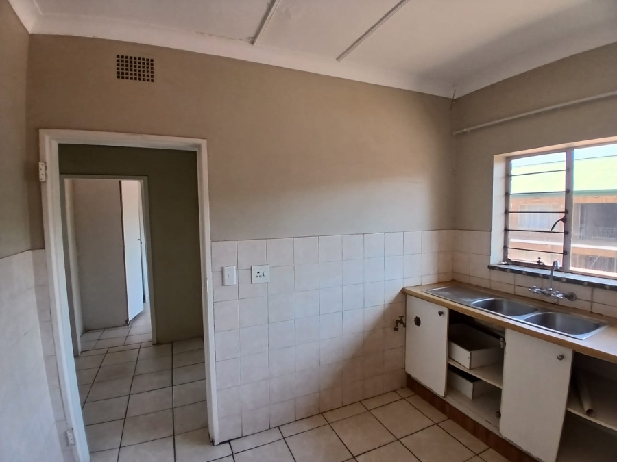 To Let 2 Bedroom Property for Rent in Kempton Park Central Gauteng