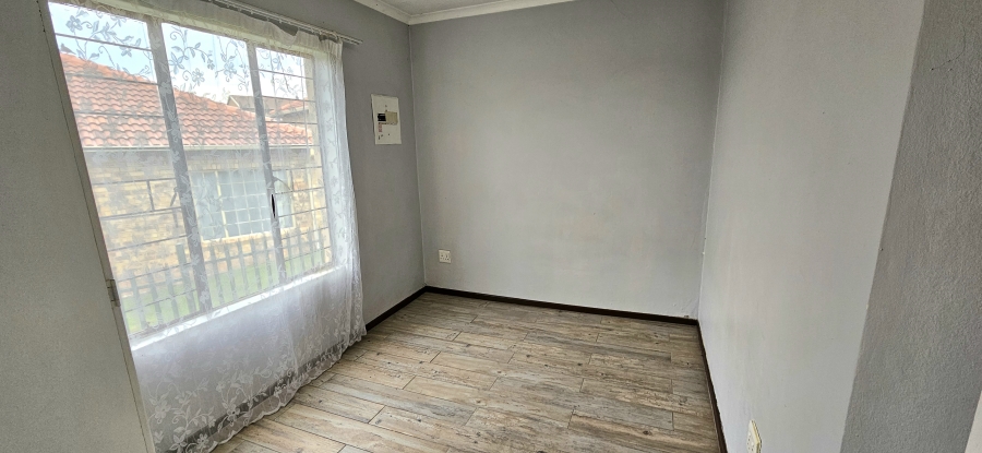 2 Bedroom Property for Sale in Elandspark Gauteng