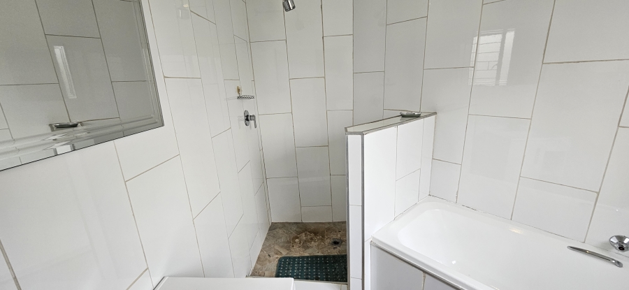 2 Bedroom Property for Sale in Elandspark Gauteng
