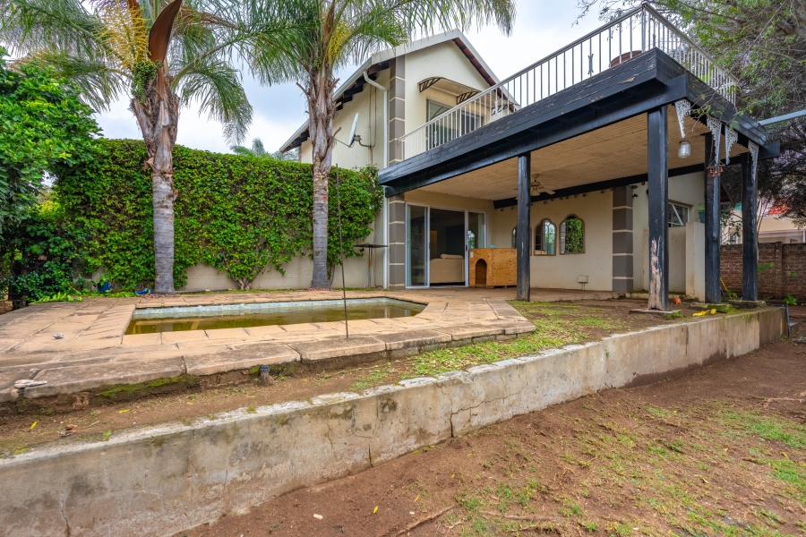 2 Bedroom Property for Sale in Broadacres Gauteng