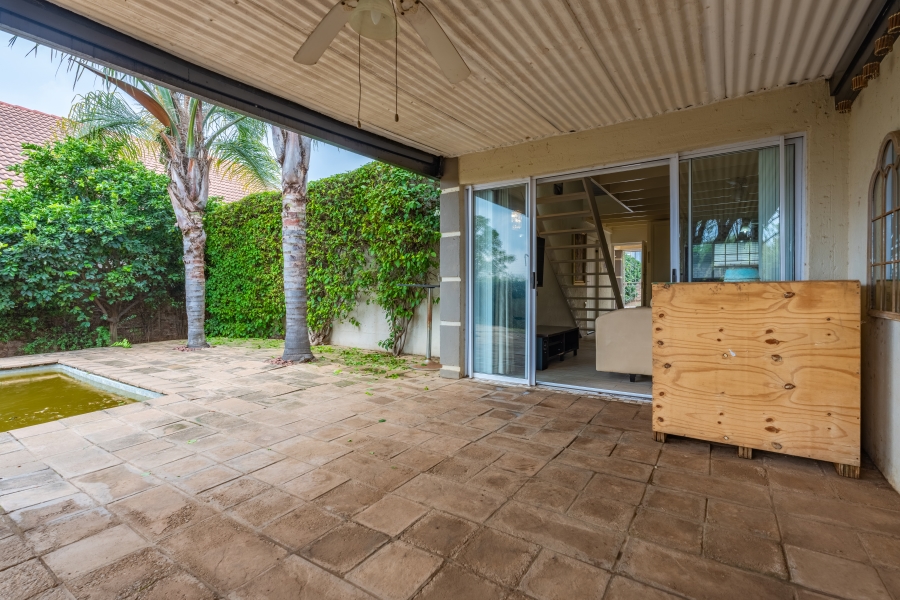 2 Bedroom Property for Sale in Broadacres Gauteng