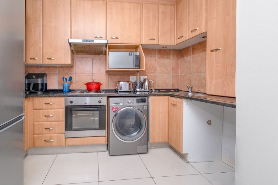 To Let 2 Bedroom Property for Rent in Lonehill Gauteng