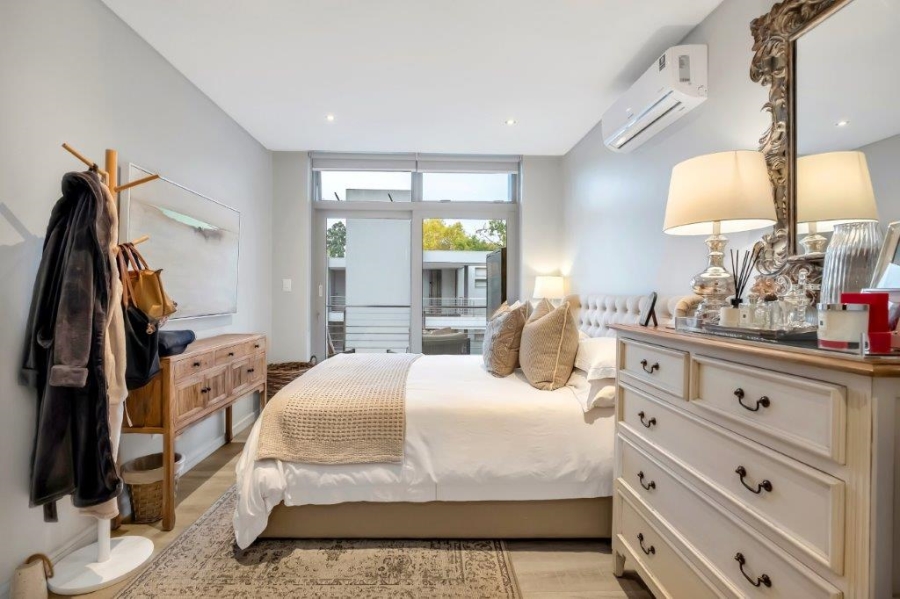 2 Bedroom Property for Sale in Illovo Gauteng