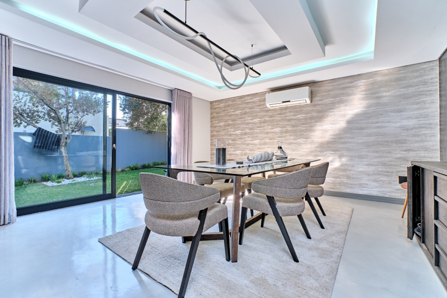 4 Bedroom Property for Sale in Waterfall Country Village Gauteng