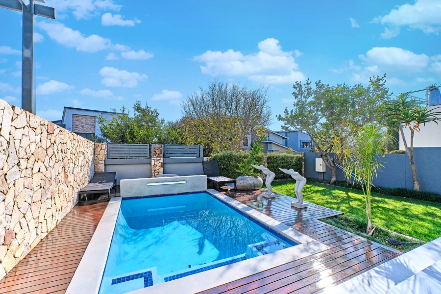 4 Bedroom Property for Sale in Waterfall Country Village Gauteng